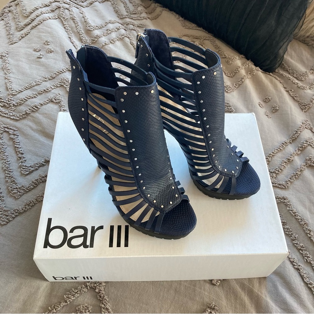 Navy blue heels
